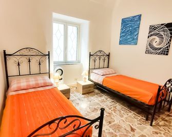 Atelier Terenzio, 24h check in - Licata - Schlafzimmer