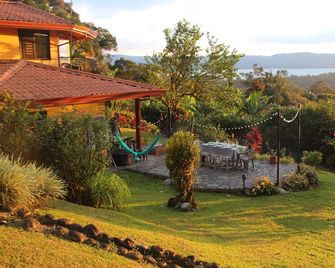 Private Villa Is Paradise With Tropical Gardens & Rain Forest Trail By River - Arenal - Patio