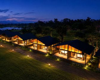Shreephal Luxury Lake Resort - Hatgad, Saputara - Saputara - Building