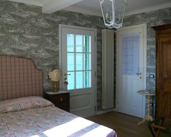 Peiranze144 B&B - Sanremo - Schlafzimmer