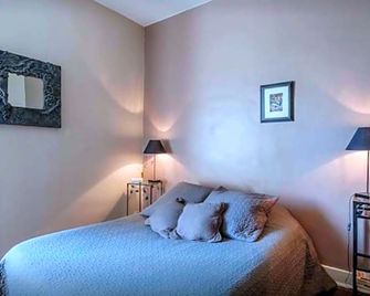 Maison de charme 1930 proche Lyon - Éveux - Habitación