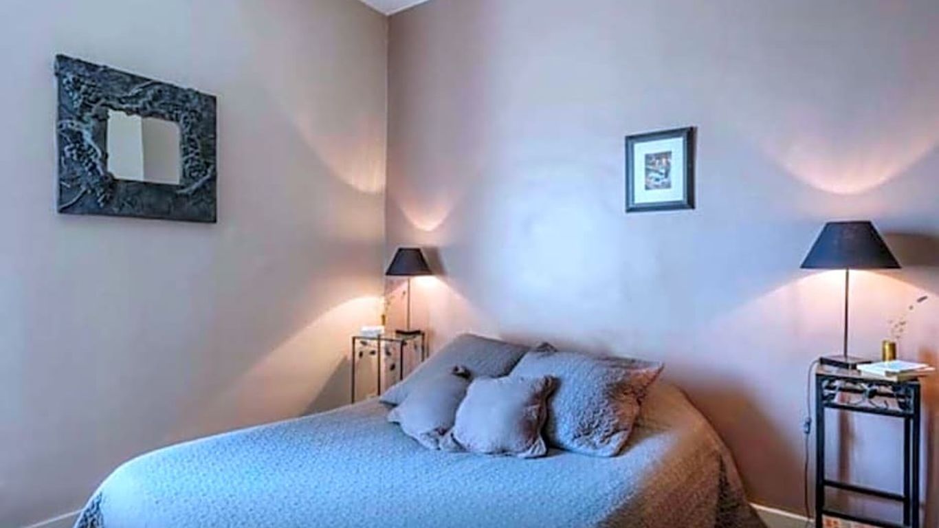 Maison de charme 1930 proche Lyon