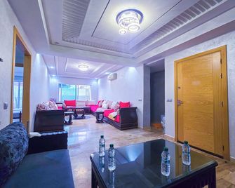 Spacious & chic - 3 min from Casa City Finance ' CFC ' - Casablanca - Sala de estar