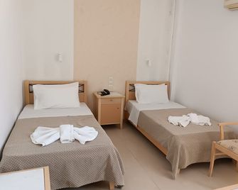 Serifos Beach Hotel - Livadi - Camera da letto