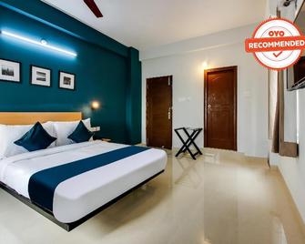 Hotel O Silverkey ,near RTO office kondapur - Hyderabad - Bedroom