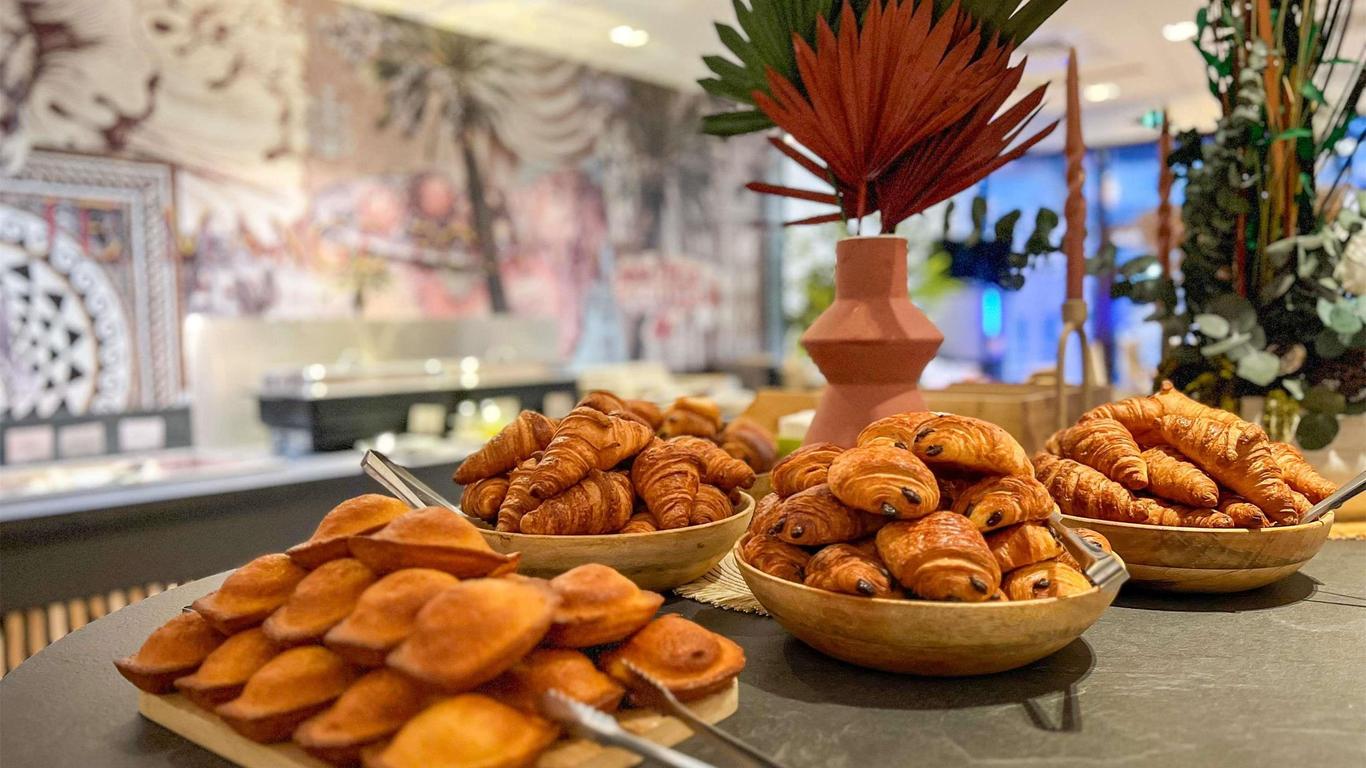 إيبيس بدجت نيمز سنتر جير