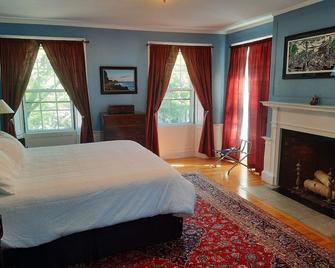 Historic Federal Period brick mansion on fabled Chestnut Street, Salem, MA - Salem - Chambre