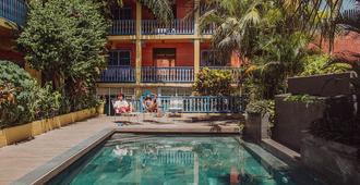 Hotel Casona de La Isla - Flores - Pool