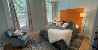 The intersection of style and location! - Pittsburgh - Bedroom