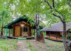 Jungle Lodges And Resorts- Sakrebyle Elephant Camp - Shimoga - อาคาร
