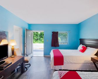 OYO Hotel Salem-Roanoke I-81 - Salem - Спальня