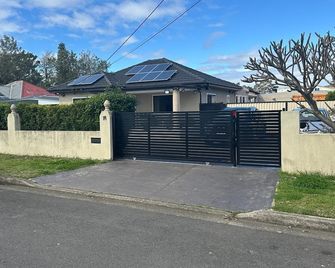 Granny flat - Guildford