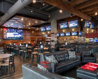 Courtyard by Marriott Holland Downtown - Holland - Bar