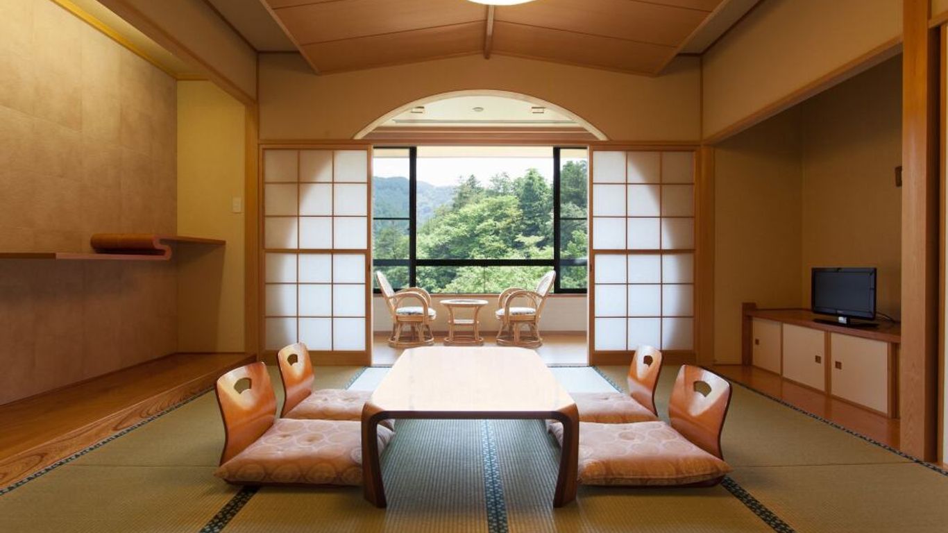 東京・青梅石神温泉 清流の宿 おくたま路