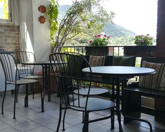 Casa Malo' - Ischia - Balcón