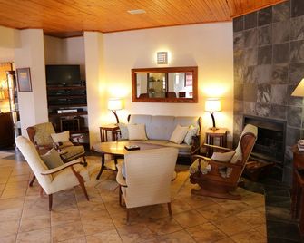 Rössmund Lodge - Swakopmund - Phòng khách