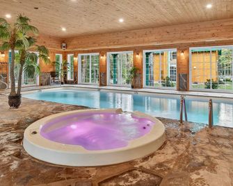 Domaine Riviere Sacacomie - Saint-Alexis-des-Monts - Piscine