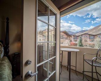 Villas at Zermatt Resort - Condos - Midway - Balcón