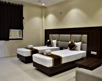 Hotel Kusum Palace - Gaya - Slaapkamer