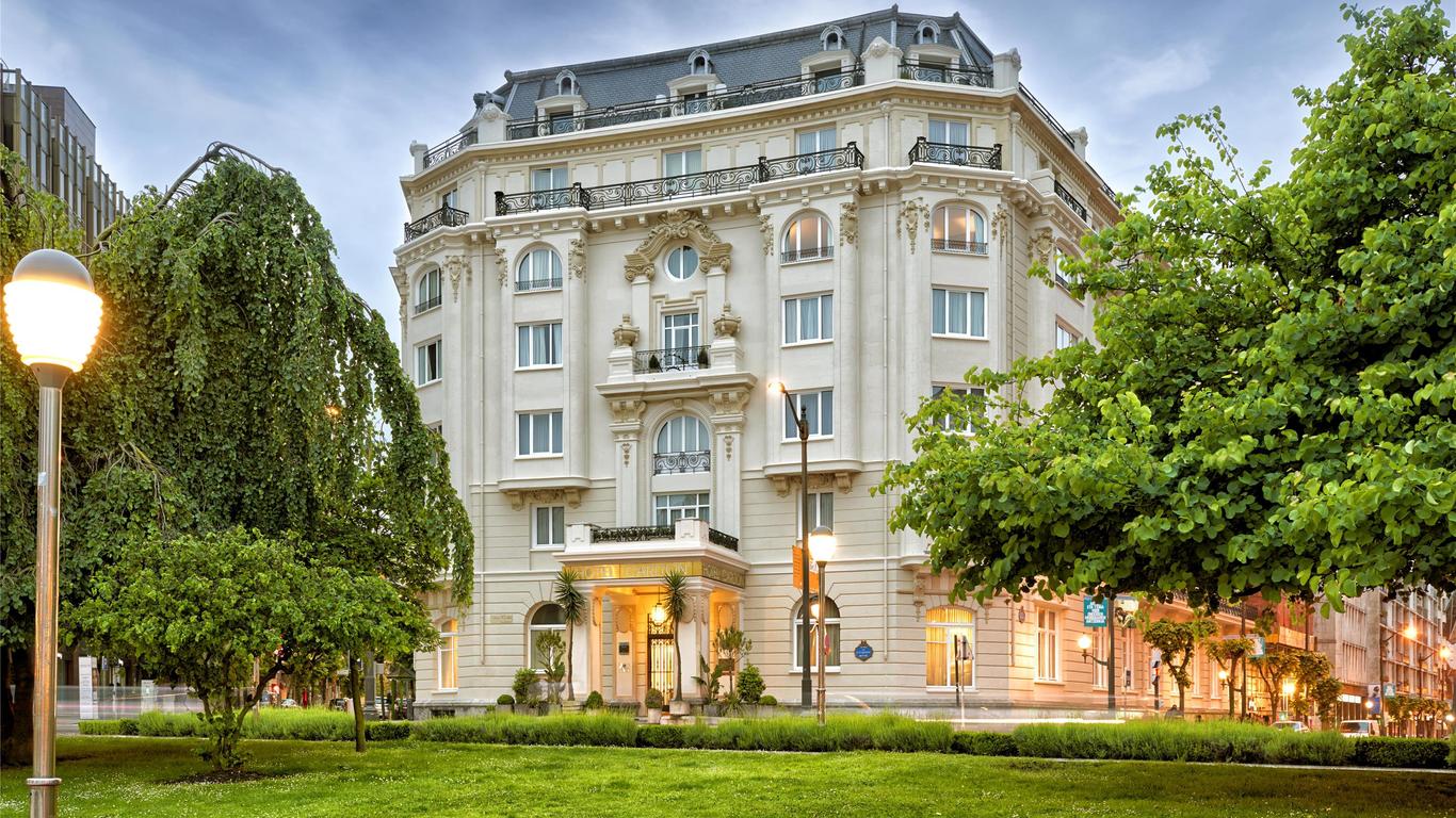 Hotel Carlton