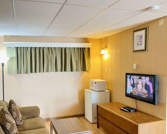 Shannon Motel - Fort Nelson - Obývací pokoj