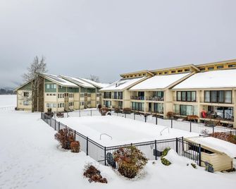 Waterfront Sandpoint Condo Lake Access! - Sandpoint - Building