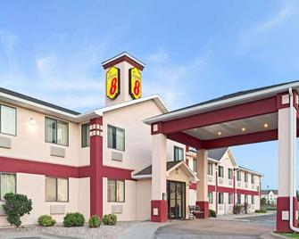 Super 8 by Wyndham Omaha Eppley Airport/Carter Lake - Carter Lake - Будівля