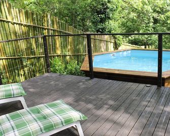 Tranquil studio with private pool- 5 mins walk to stunning medieval village! - Saint-Antonin-Noble-Val - Piscina