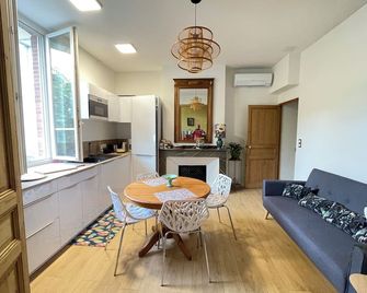 Villa Pierre - Toulouse - Salle à manger