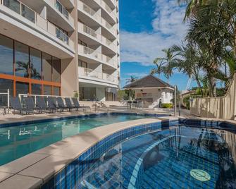 Broadbeach Savannah Resort - Broadbeach - Pool