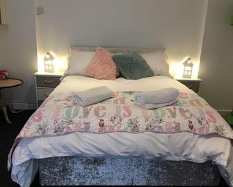 13 Guest Rooms 1602 Public House House Daily Cleaning House keeper - Salisbury - Chambre