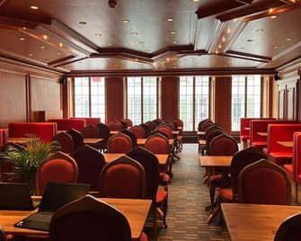 Zunfthaus zu Wirthen - Soleura - Sala de estar