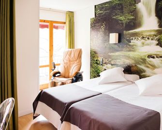 Hostal Joaquín Costa Un Punto Chic - Huesca - Dormitor