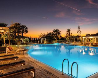 Avithos Resort Hotel - Svoronáta - Pool