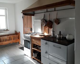 Urlaub auf dem Lindenhof - Ferienwohnung Elbe - Wittenberge - Küche