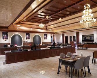 Devsha Jungle Resort - Dhikuli - Ресторан