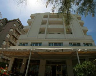 Mare - Pesaro - Building