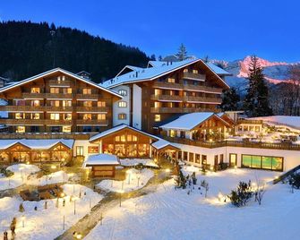 Chalet Royalp Hôtel & Spa - Ollon - Bâtiment