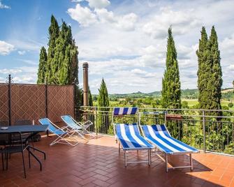 Agriturismo Casa Vecchia - Cetona - Balcón