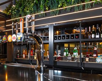 Holiday Inn Derby - Riverlights By IHG - Derby - Bar