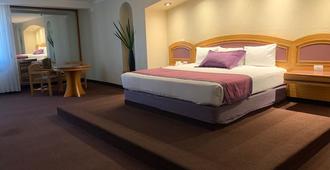 Hotel Mirage - Santiago de Querétaro - Schlafzimmer