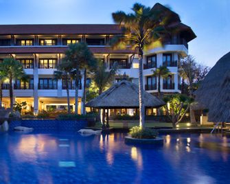 Holiday Inn Resort Bali Nusa Dua By IHG - South Kuta - Building