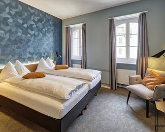 هوتل دراي كونيجي - لوسرن - غرفة نوم