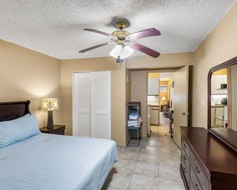 Caribbean Home With A View 1 Bedroom Condo by RedAwning - Christiansted - Schlafzimmer