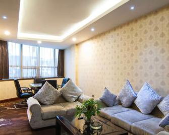 Yingjie Youyi Guoji Hotel - Shaoyang - Living room