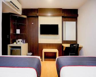 Dancenter Batam Grand Stay - Lubuk Baja