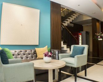 Zen Rooms Grogol - Yakarta - Lounge