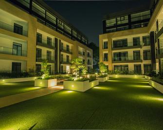 أكرا لاكشري أبارتمنتس آت ذا جاردنز - أكرا - مبنى