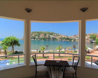 Ozgun Otel - Amasra - Balkon