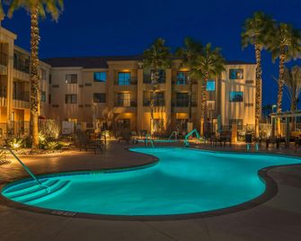 Courtyard by Marriott Palm Desert - פאלם דזרט - בריכה